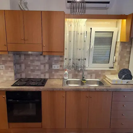 Klaidis House