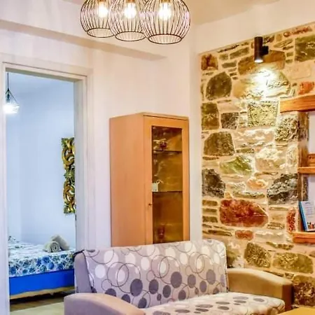 Klaidis House *