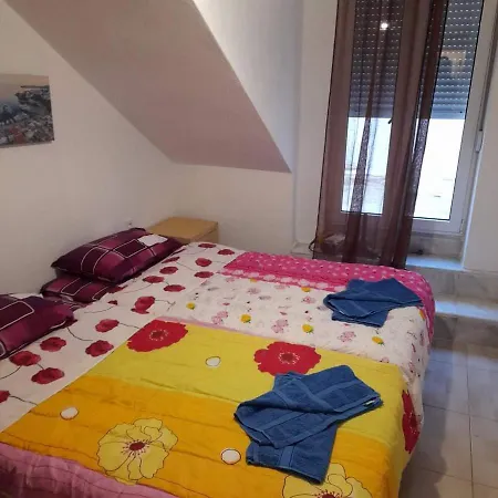 Apartament Klaidis House